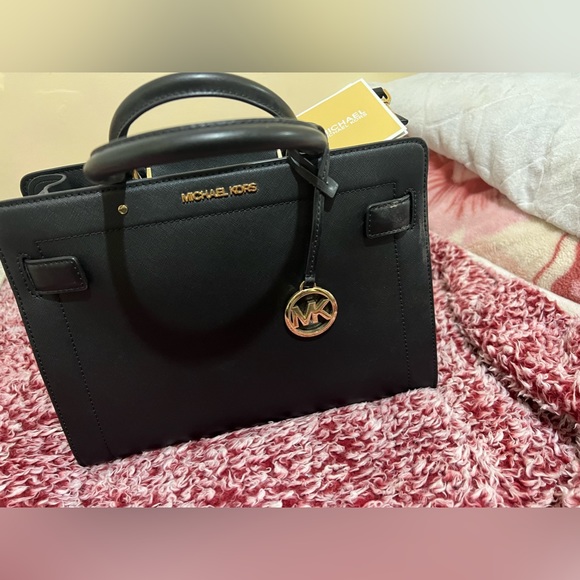 Brand new Michael kors bag. - Picture 3 of 5